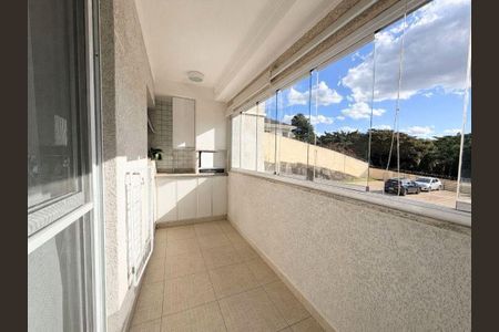 Apartamento à venda com 77m², 3 quartos e 2 vagas