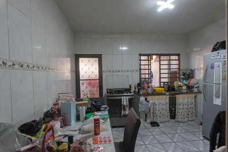 Casa à venda com 250m², 2 quartos e 2 vagas Casa à venda com 250m², 2 quartos e 2 vagasCozinha