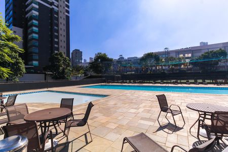 Apartamento para alugar com 60m², 2 quartos e 1 vagaÁrea comum - Piscina