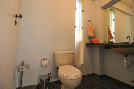Casa à venda com 407m², 4 quartos e 4 vagas