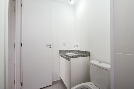 Apartamento para alugar com 29m², 1 quarto e sem vaga Apartamento para alugar com 29m², 1 quarto e sem vagaBanheiro