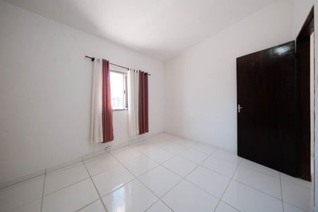 Quarto de casa para alugar com 1 quarto, 70m² em Jardim Triana, São Paulo