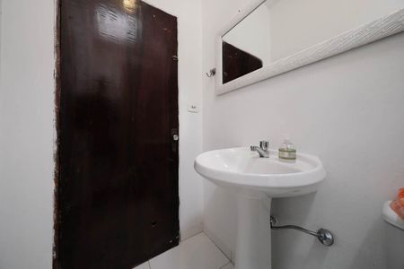Casa para alugar com 70m², 1 quarto e sem vagaBanheiro
