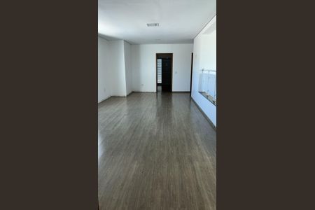 Casa à venda com 4 quartos, 333m² em Swiss Park, Campinas
