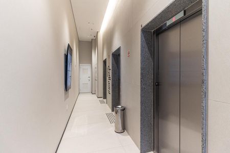 Apartamento para alugar com 32m², 1 quarto e sem vaga Apartamento para alugar com 32m², 1 quarto e sem vagaElevadores