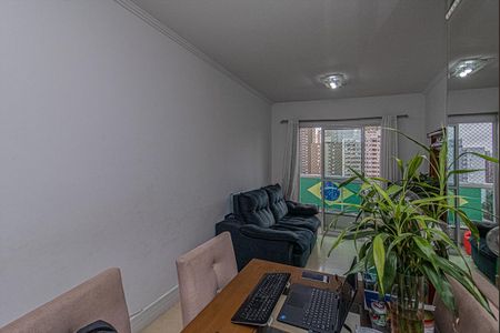 Apartamento para alugar com 61m², 2 quartos e 2 vagassala_3