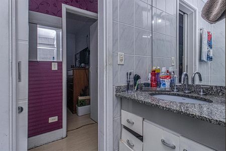 Apartamento para alugar com 61m², 2 quartos e 2 vagasbanheiro social_4