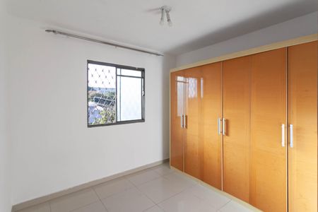 Apartamento para alugar com 59m², 3 quartos e 1 vaga Apartamento para alugar com 59m², 3 quartos e 1 vagaQuarto 1