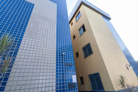 Apartamento para alugar com 59m², 3 quartos e 1 vaga Apartamento para alugar com 59m², 3 quartos e 1 vagaFachada