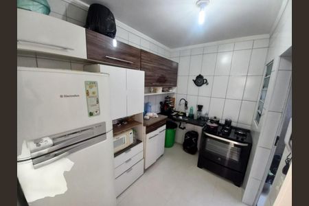 Casa de condomínio à venda com 64m², 2 quartos e 1 vaga