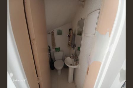 Casa de Condomínio à venda com 2 quartos, 64m² em Vila Carmosina, São Paulo