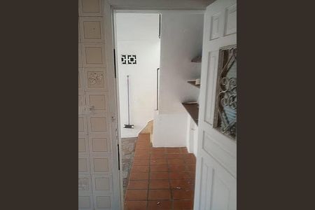 Casa à venda com 4 quartos, 227m² em Km 18, Osasco