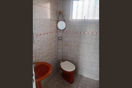 Casa à venda com 227m², 4 quartos e 1 vaga