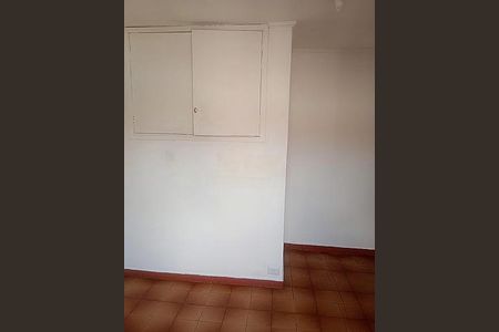Casa à venda com 4 quartos, 227m² em Km 18, Osasco