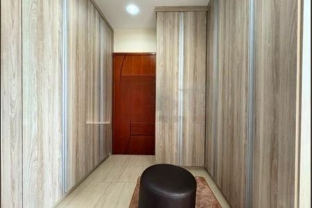 Casa à venda com 454m², 4 quartos e 4 vagas