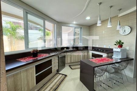 Casa à venda com 4 quartos, 454m² em Swiss Park, Campinas