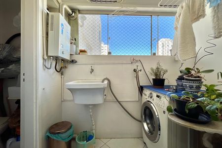 Apartamento à venda com 69m², 2 quartos e 1 vagaÁrea de Serviço