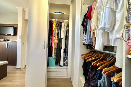 Apartamento à venda com 69m², 2 quartos e 1 vagaCloset Quarto 1