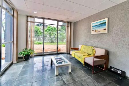 Apartamento à venda com 69m², 2 quartos e 1 vagaHall social