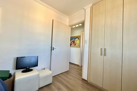 Apartamento à venda com 69m², 2 quartos e 1 vagaQuarto 2