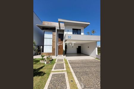 Casa à venda com 240m², 3 quartos e 2 vagas