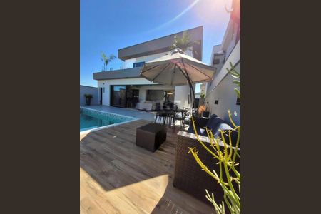Casa à venda com 3 quartos, 240m² em Swiss Park, Campinas