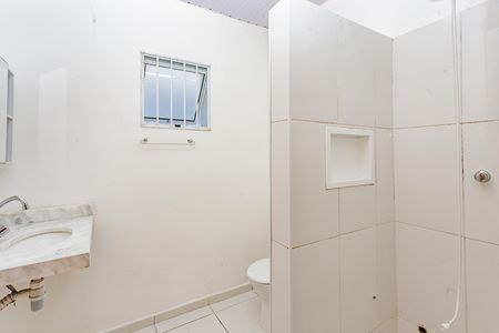 Casa para alugar com 55m², 1 quarto e sem vaga Casa para alugar com 55m², 1 quarto e sem vagaBanheiro