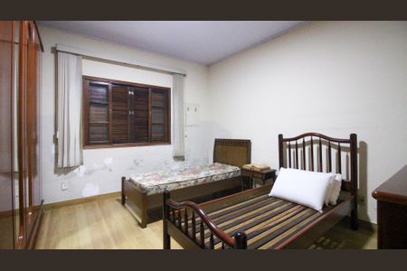 Casa à venda com 2 quartos, 240m² em Vila Ema, São Paulo