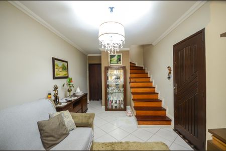 Casa à venda com 120m², 3 quartos e 3 vagasSala