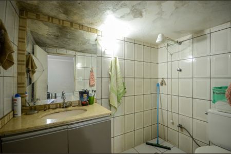 Casa à venda com 120m², 3 quartos e 3 vagasSuíte  - Banheiro