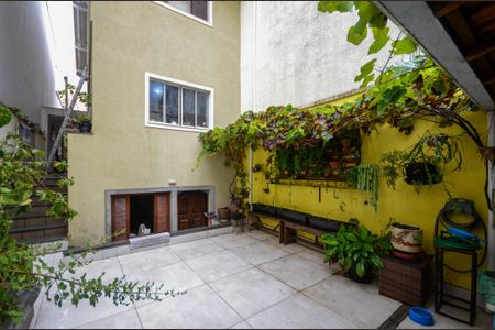 Casa à venda com 120m², 3 quartos e 3 vagasÁrea de Serviço / Área externa