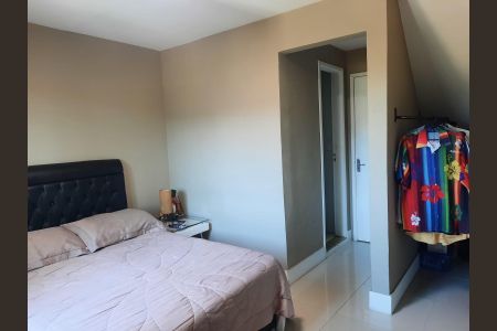 Quarto de casa de condomínio à venda com 3 quartos, 210m² em Jacarepaguá, Rio de Janeiro