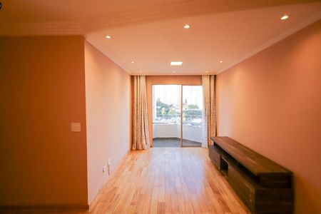 Apartamento à venda com 85m², 2 quartos e 1 vaga Apartamento à venda com 85m², 2 quartos e 1 vagaSala