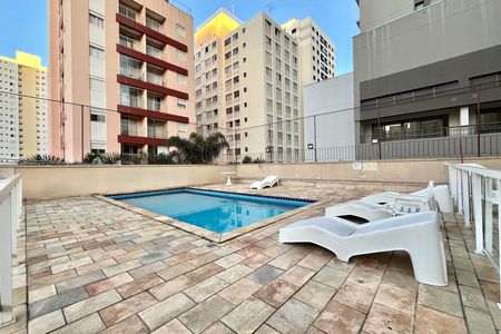 Apartamento à venda com 118m², 2 quartos e 2 vagas Apartamento à venda com 118m², 2 quartos e 2 vagasÁrea comum - Piscina