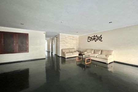 Apartamento à venda com 118m², 2 quartos e 2 vagas Apartamento à venda com 118m², 2 quartos e 2 vagasHall social
