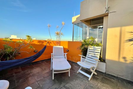 Apartamento à venda com 118m², 2 quartos e 2 vagas Apartamento à venda com 118m², 2 quartos e 2 vagasCobertura