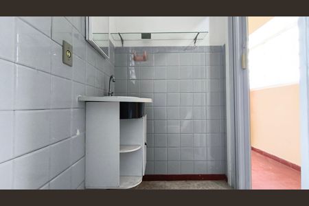 Casa para alugar com 86m², 2 quartos e 1 vaga Casa para alugar com 86m², 2 quartos e 1 vagaBanheiro