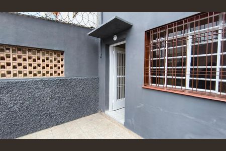 Casa para alugar com 86m², 2 quartos e 1 vaga Casa para alugar com 86m², 2 quartos e 1 vagaEntrada