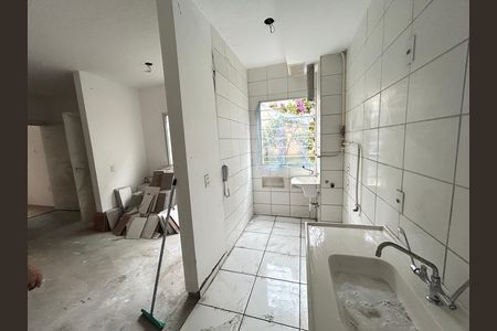Cozinha de apartamento à venda com 2 quartos, 42m² em Bonsucesso, Rio de Janeiro
