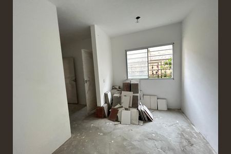 Sala de apartamento à venda com 2 quartos, 41m² em Bonsucesso, Rio de Janeiro
