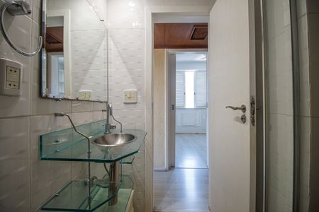 Apartamento à venda com 79m², 3 quartos e 1 vaga Apartamento à venda com 79m², 3 quartos e 1 vagaBanheiro