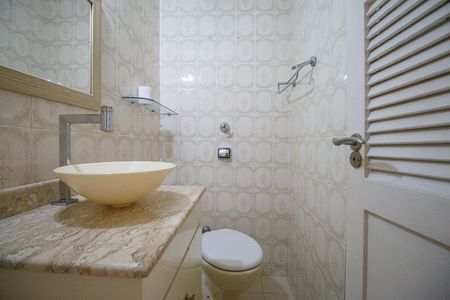 Apartamento à venda com 79m², 3 quartos e 1 vaga Apartamento à venda com 79m², 3 quartos e 1 vagaBanheiro 2