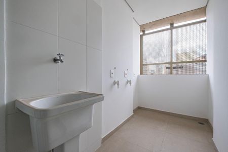 Apartamento à venda com 145m², 3 quartos e 2 vagasLavanderia