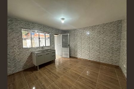 Casa para alugar com 70m², 2 quartos e 1 vaga Casa para alugar com 70m², 2 quartos e 1 vagaSala/Cozinha