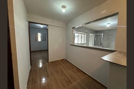 Casa para alugar com 70m², 2 quartos e 1 vaga Casa para alugar com 70m², 2 quartos e 1 vagaSala/Cozinha