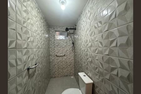 Casa para alugar com 70m², 2 quartos e 1 vaga Casa para alugar com 70m², 2 quartos e 1 vagaBanheiro