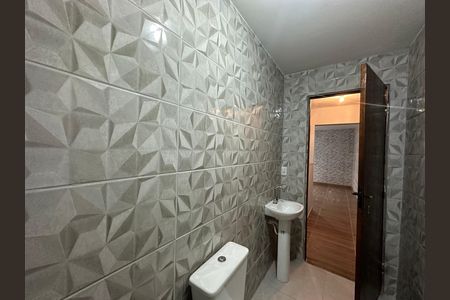 Casa para alugar com 70m², 2 quartos e 1 vaga Casa para alugar com 70m², 2 quartos e 1 vagaBanheiro
