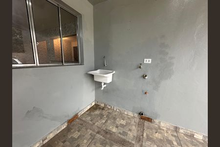 Casa para alugar com 70m², 2 quartos e 1 vaga Casa para alugar com 70m², 2 quartos e 1 vagaÁrea de Serviço
