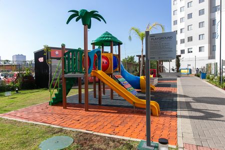 Apartamento à venda com 40m², 2 quartos e sem vagaÁrea comum - Playground