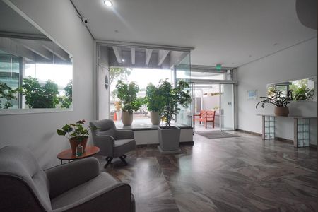 Hall de entrada de apartamento para alugar com 3 quartos, 82m² em Centro, Florianópolis